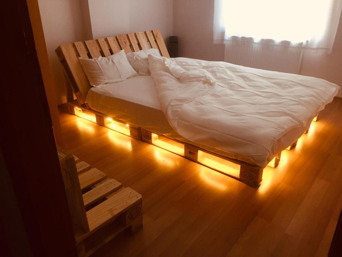 Single Room, Одноместная Комната В Доме, Chambre D'Une Personne, Habitacion Individual Istanbul Bagian luar foto